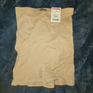 Anne Klein Beige Apparel